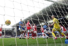 穆里尼奥争议判罚引下课传闻，球队亚军压力下帅位不稳